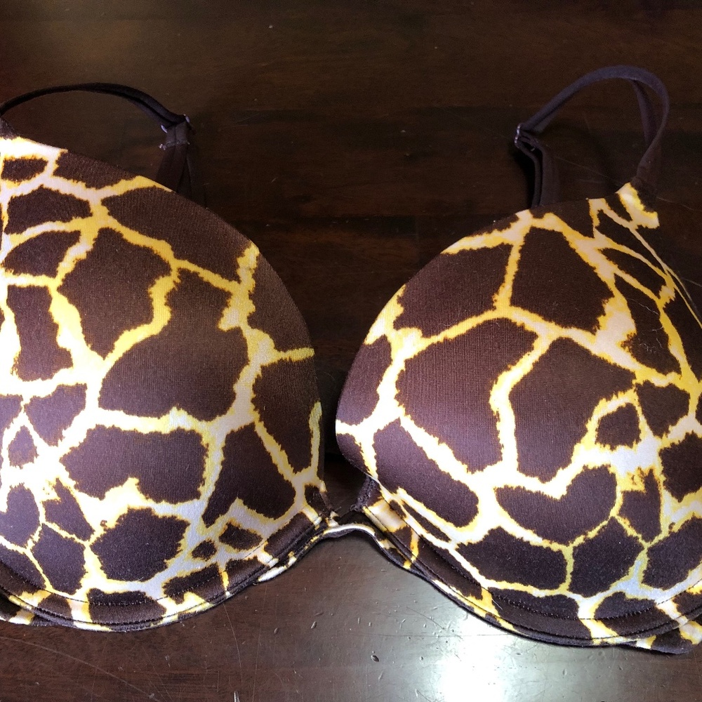 Victoria’s Secret Very Sexy Push-Up Bra, Giraffe Print, Size 34DD